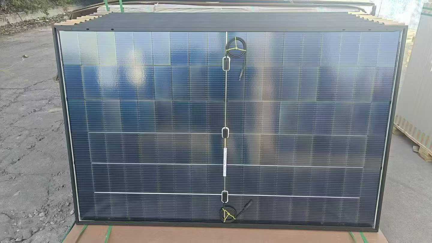 Jing'ao mini panels. JAM 54D40-LB 455/465 Quantity: 2,700 pieces.