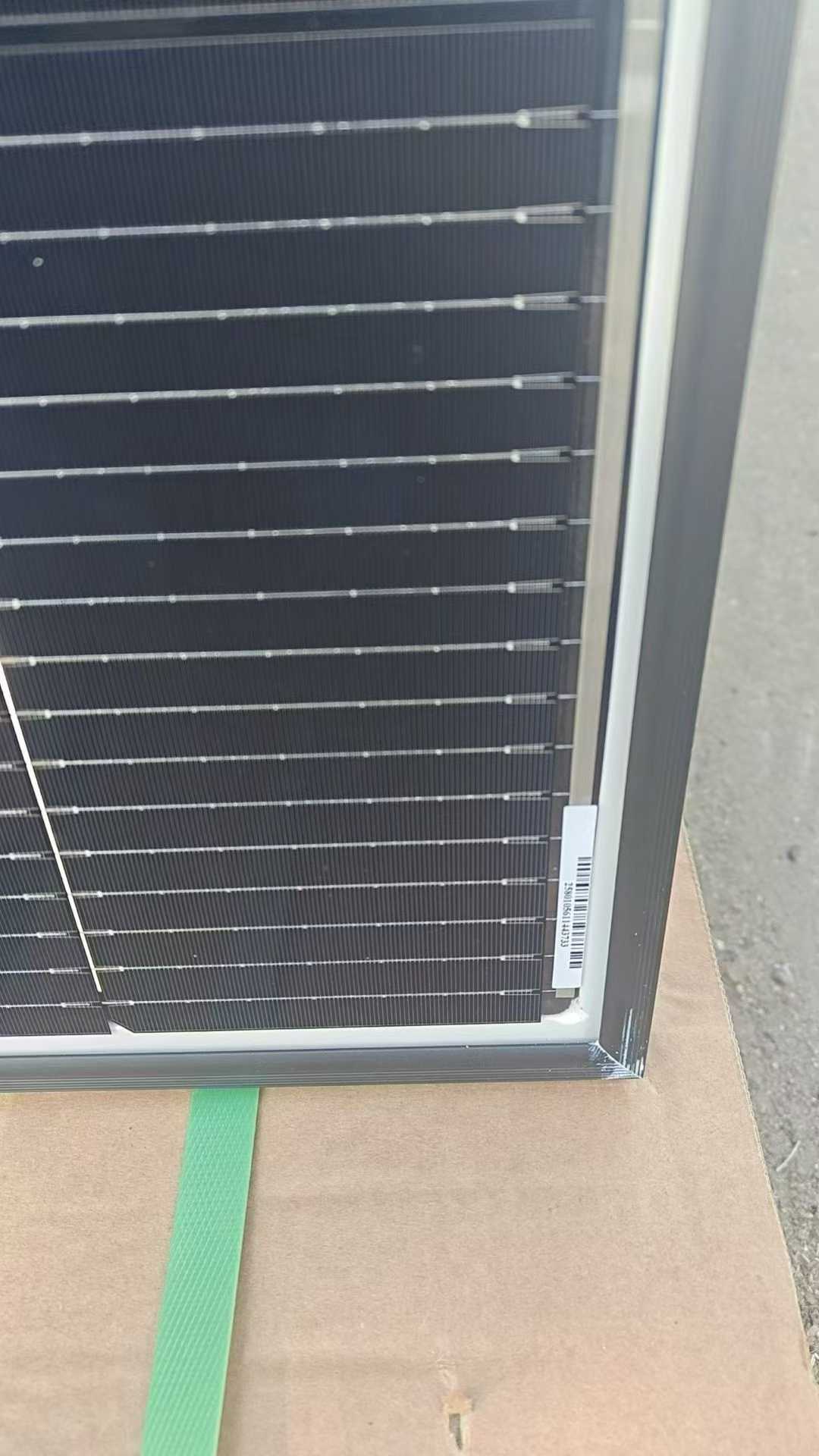 Jing'ao mini panels. JAM 54D40-LB 455/465 Quantity: 2,700 pieces.