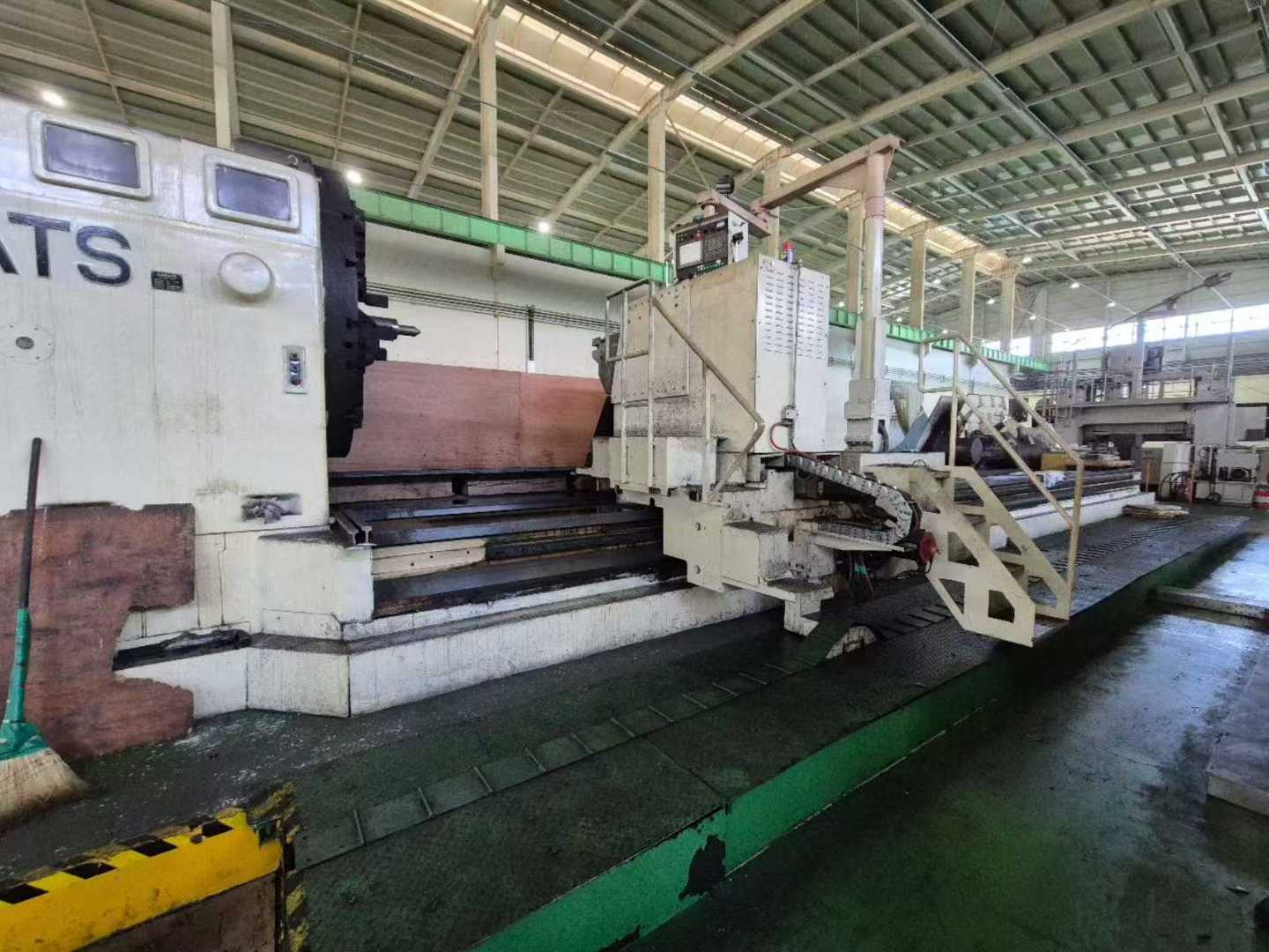 CNC horizontal lathe.