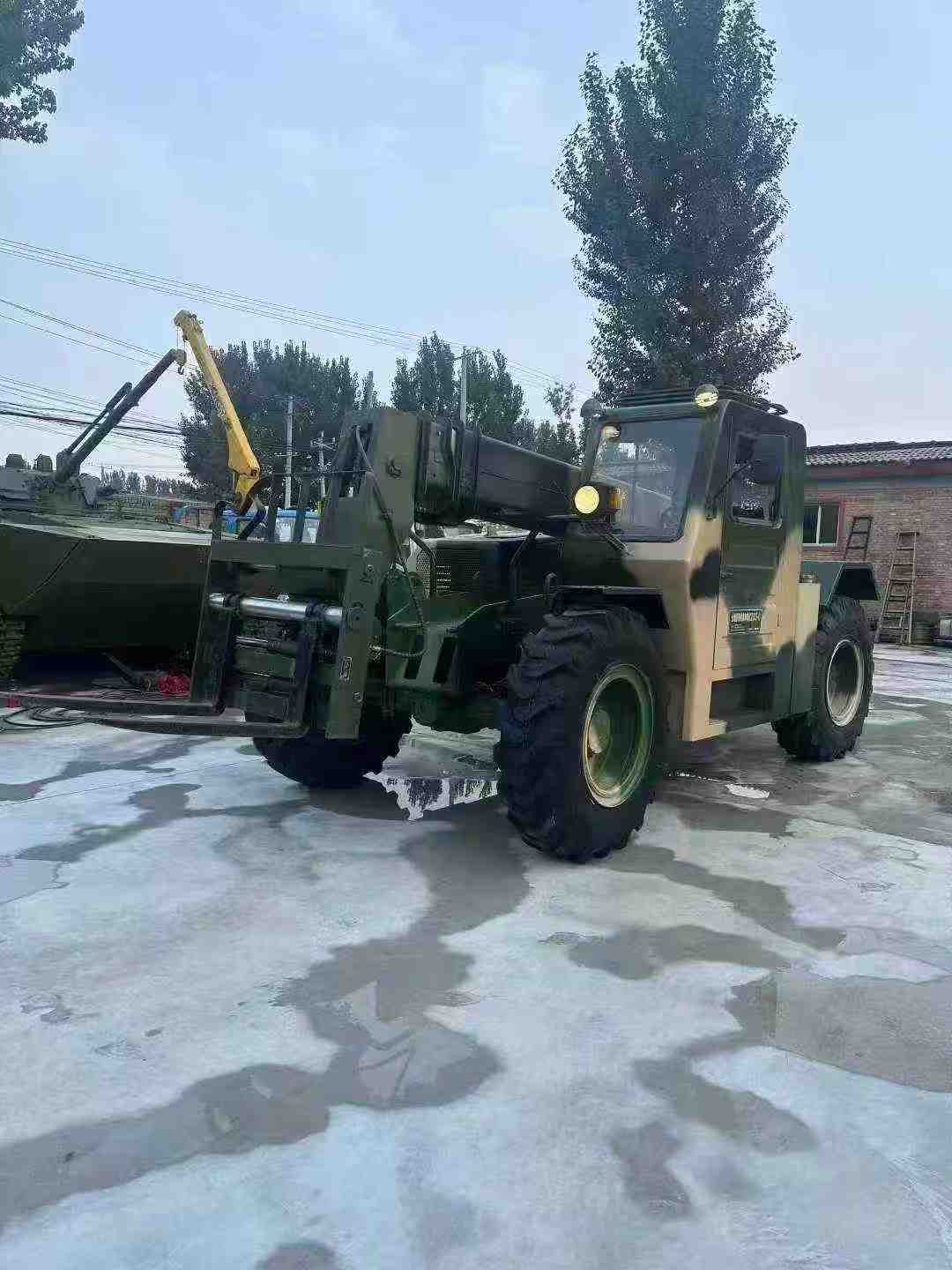 Retractable fork loader.