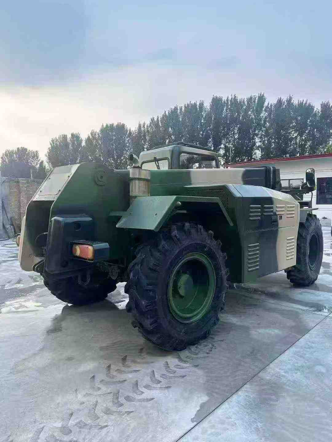 Retractable fork loader.