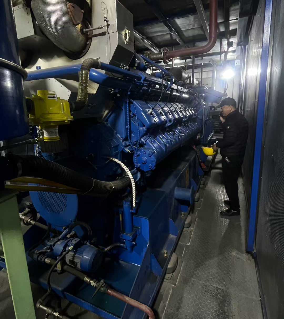 2000kw-MWM Natural gas generator set. 50Hz，10500V。