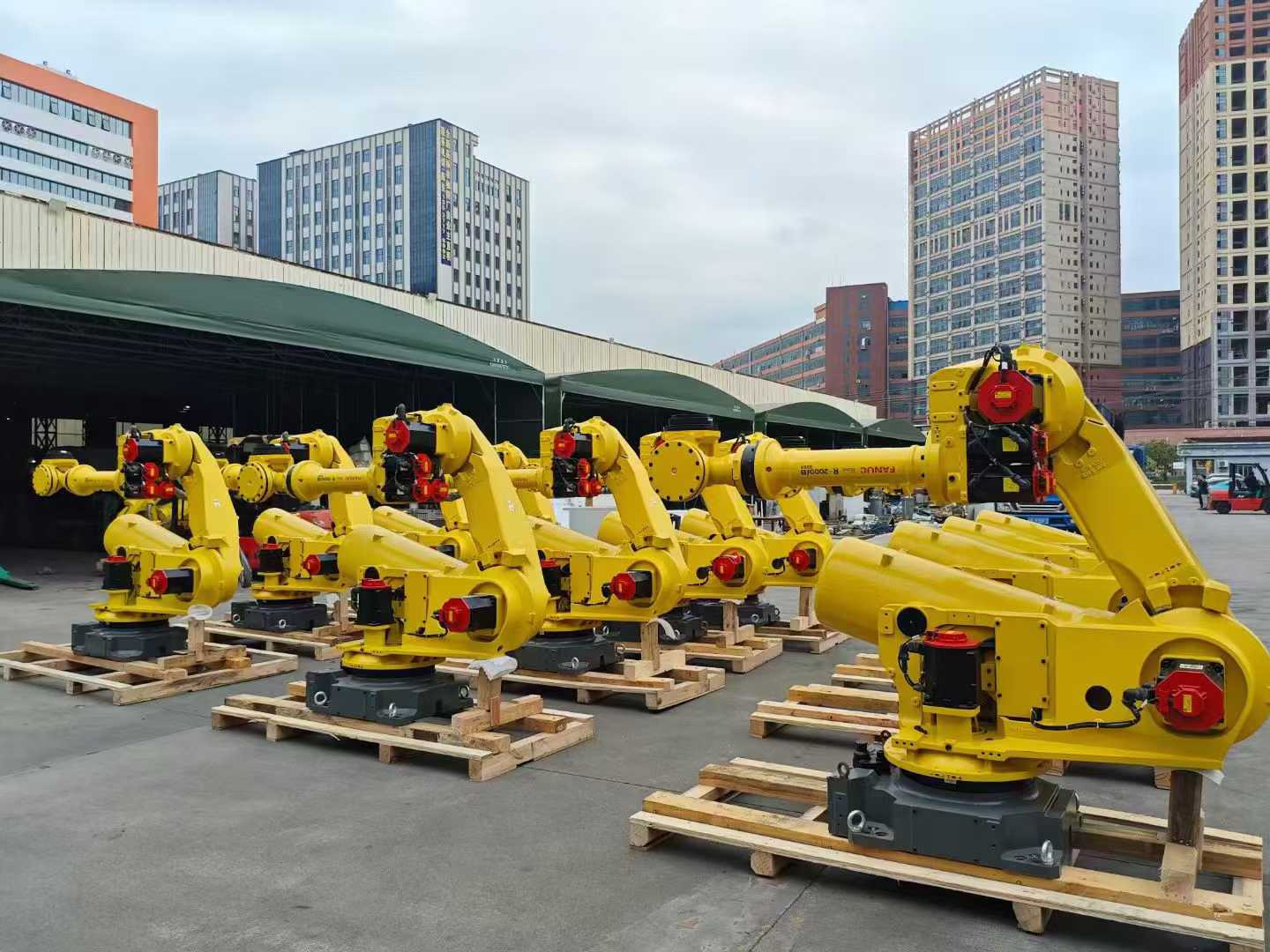 ABB KUKA Yaskawa FANUC Universal Robots Yamaha