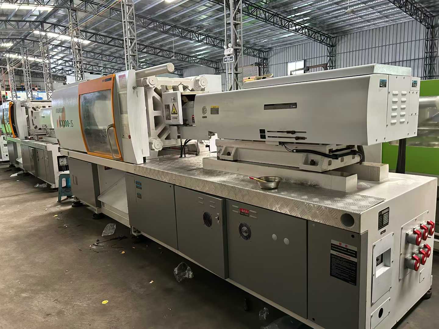 Near-new Japanese Kawaguchi 200 batch, screw diameter 55, year of manufacture 2022.