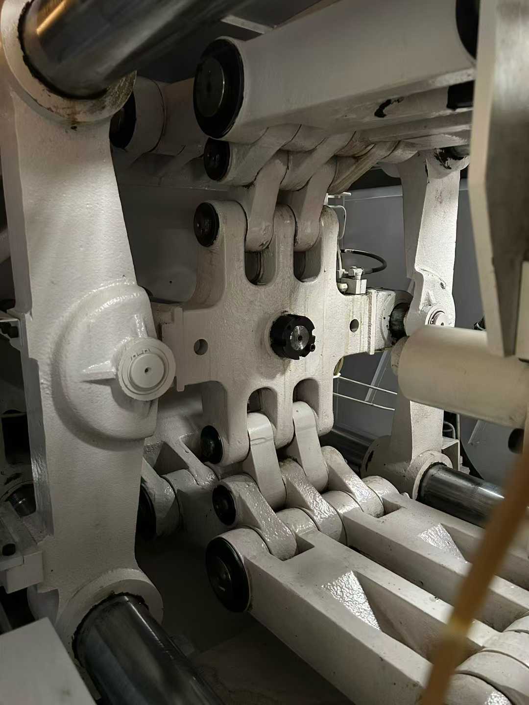 Near-new Japanese Kawaguchi 200 batch, screw diameter 55, year of manufacture 2022.