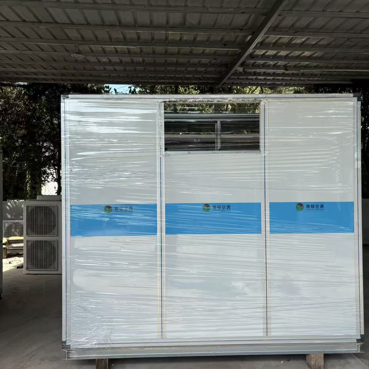 Aveda 30,000 CFM air-cooled, direct-expansion, constant temperature and humidity air treatment unit with air purification and conditioning.