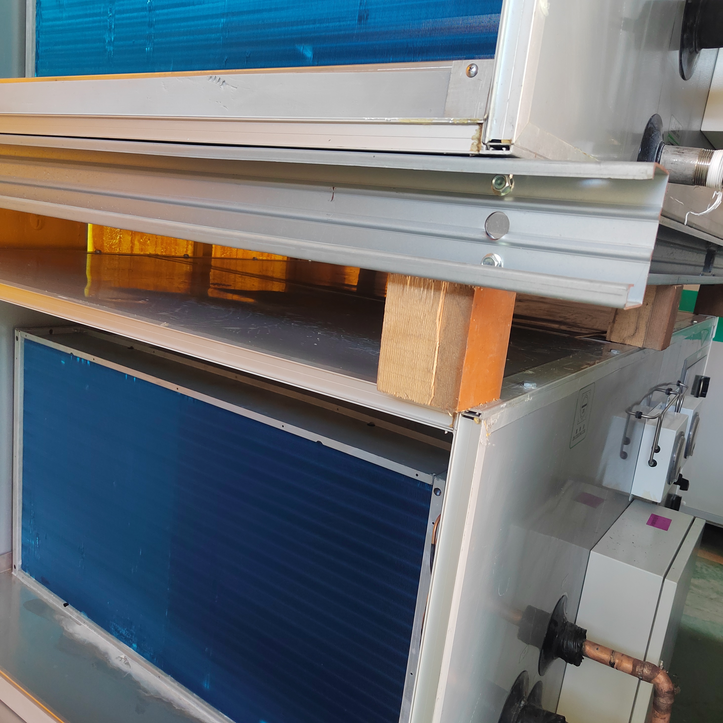 Vic 20 horsepower air-cooled purified central air conditioning system.