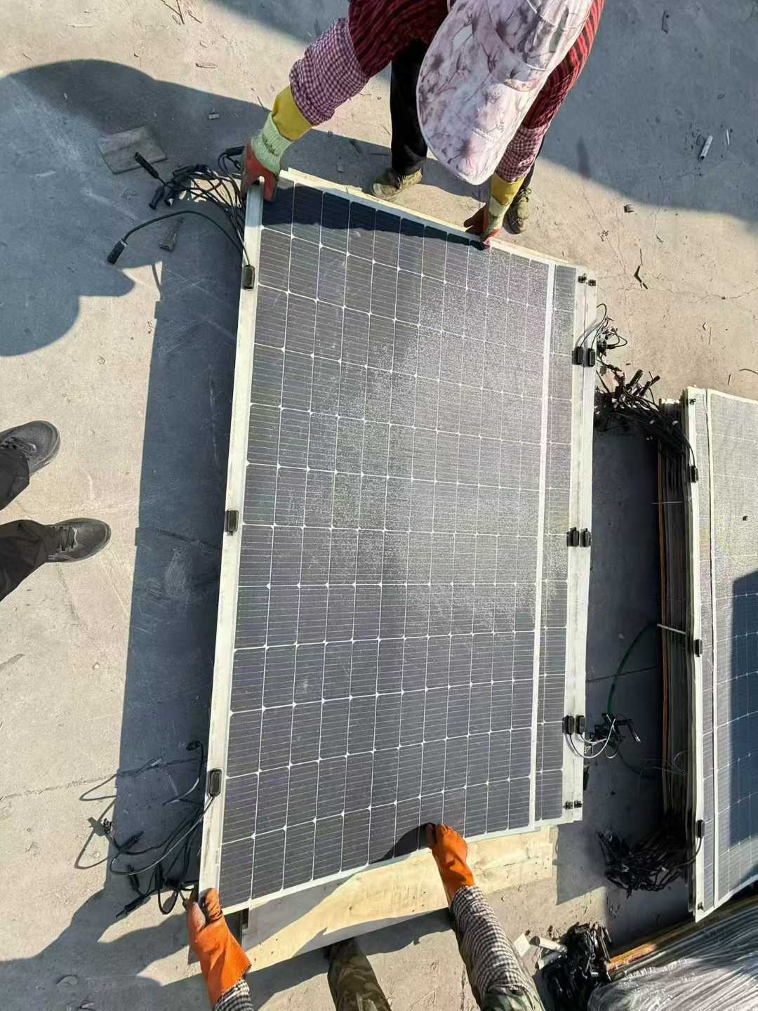 Shangmai 430W Flexible Components Dimensions: 2054*1084*2mm Second-hand dismantling.