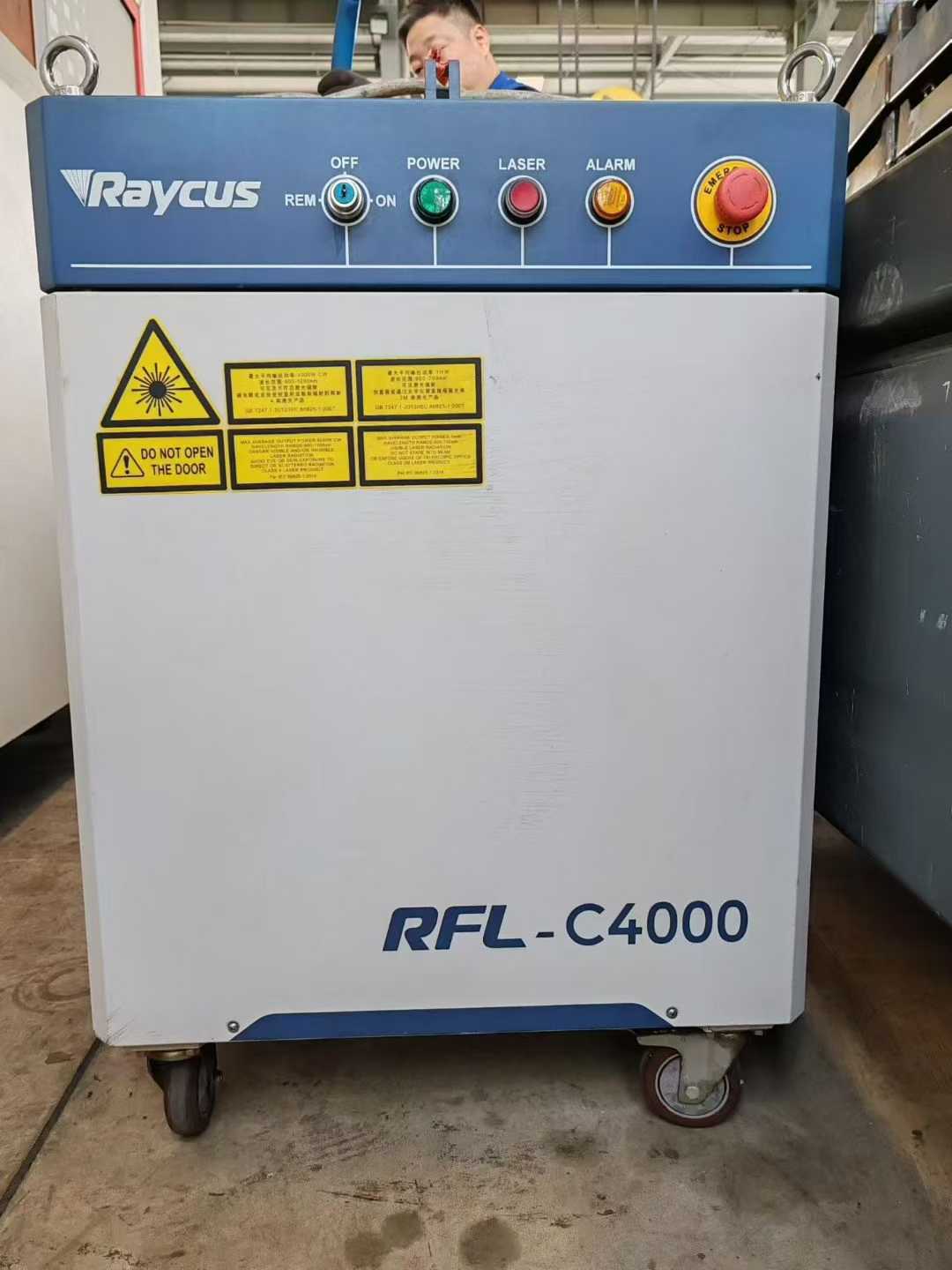 21-year-old Russian laser technology, 3015 exchange belt enclosure, Raycus 4000-watt multi-mode laser, Bochu system, Jiaqiang BM11 cutting head.