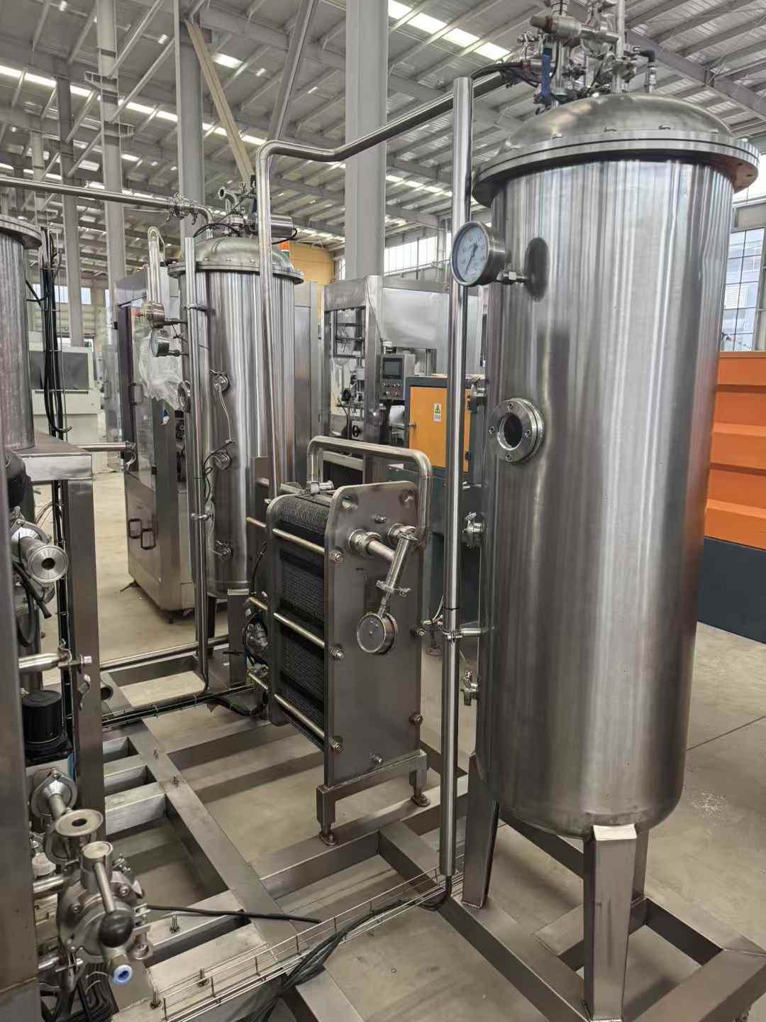 5-ton high-speed mixing machine.