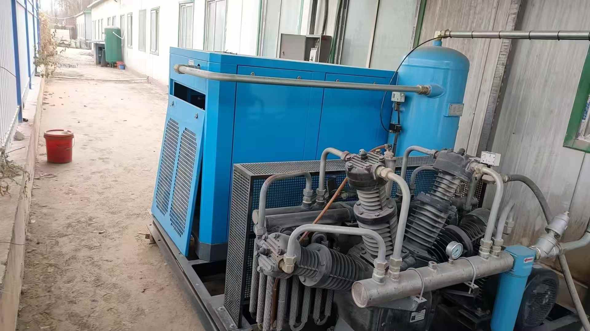 32 complete lines. Equipment is in excellent condition, manufactured in 2024.