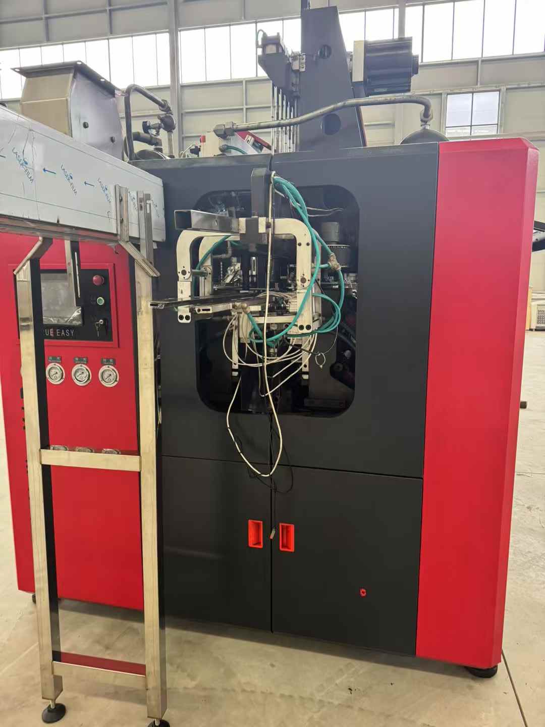 The 23-year-old Blow Easy model features eight variable pitch settings, with a 30mm low-profile mold.