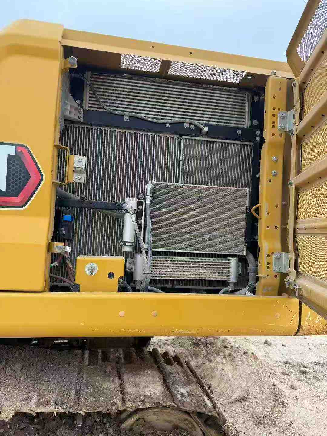 Original paint job on a 20-year-old Caterpillar 330GC.