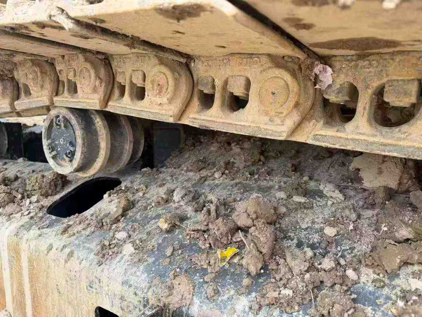 Original paint job on a 20-year-old Caterpillar 330GC.