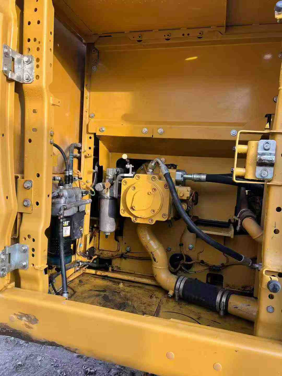 The Caterpillar 320GC at the end of 2020 – unbeatable performance, a fuel-efficient little prince, a speedy aircraft.