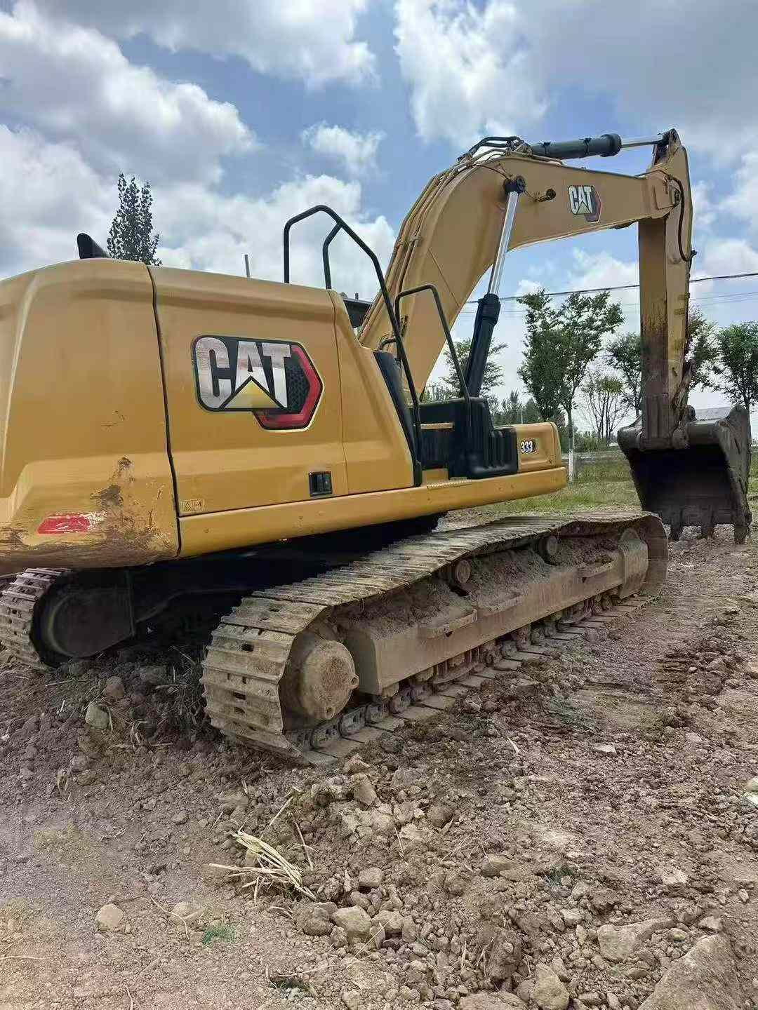 Production of the Caterpillar 333 model in 2022, actual usage of over 7,000 hours.