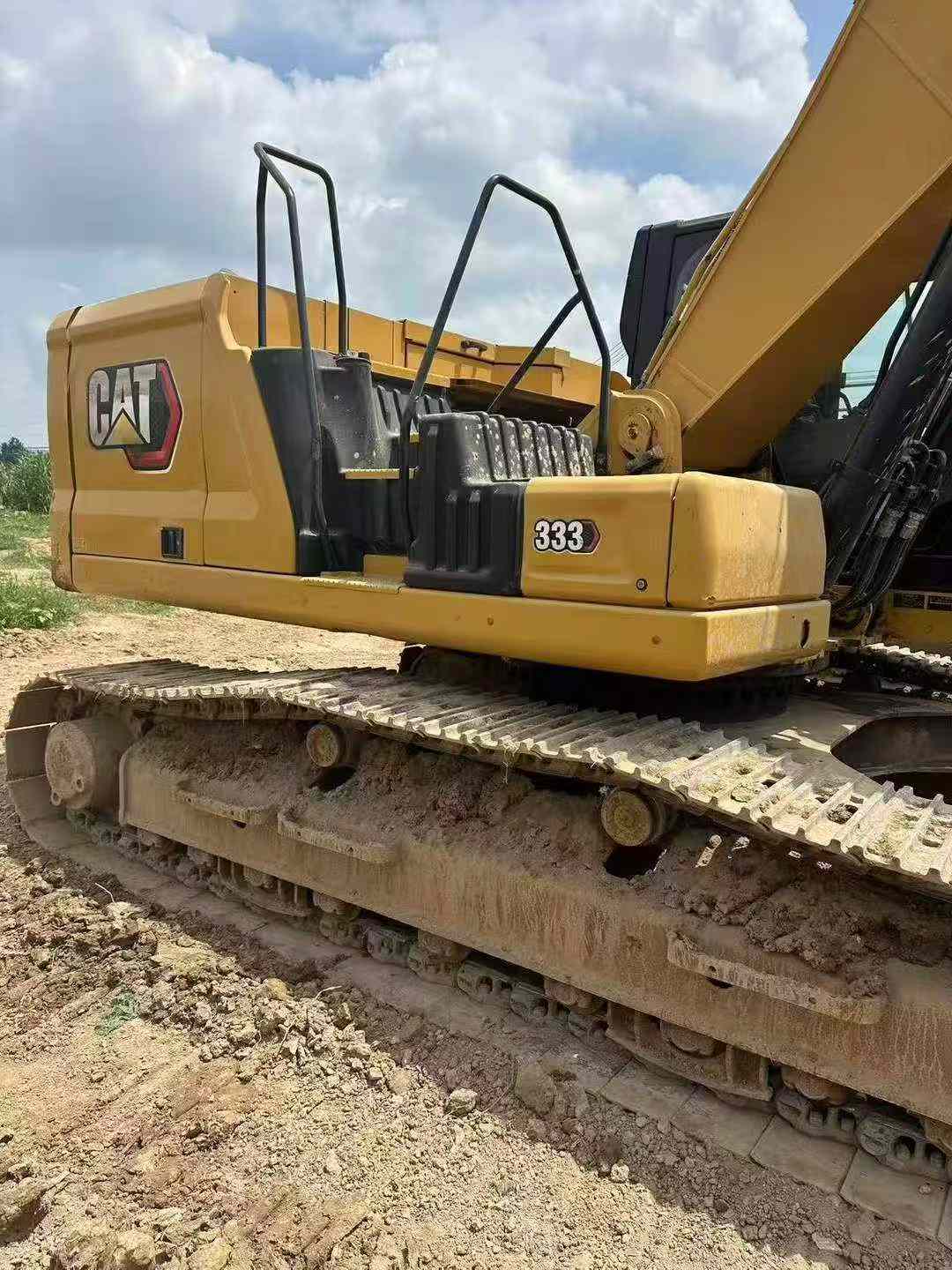 Production of the Caterpillar 333 model in 2022, actual usage of over 7,000 hours.