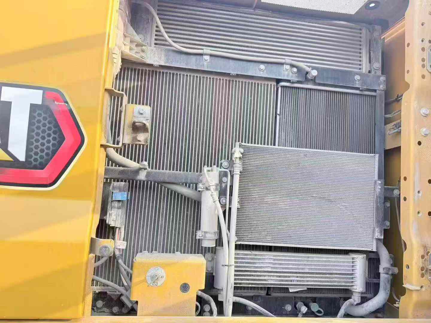 20-year-old high-spec Caterpillar 330.