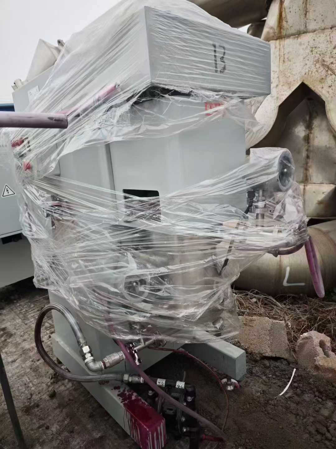 Experimental vertical sand mill.