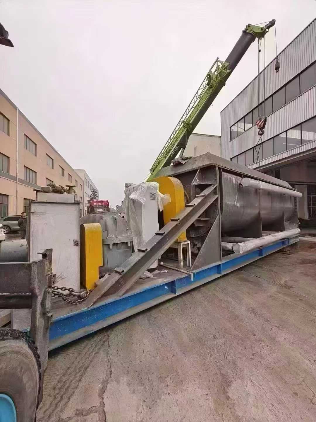 200 square meter paddle dryer, Yongbang Intelligent Equipment, Guomao gear reducer, ceiling configuration.