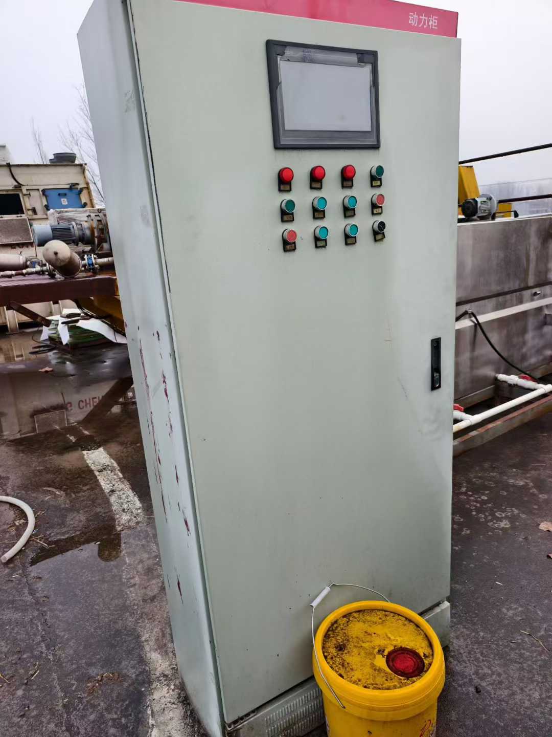 A 60-square-meter vacuum plate-type ceramic filtration machine, fully equipped.