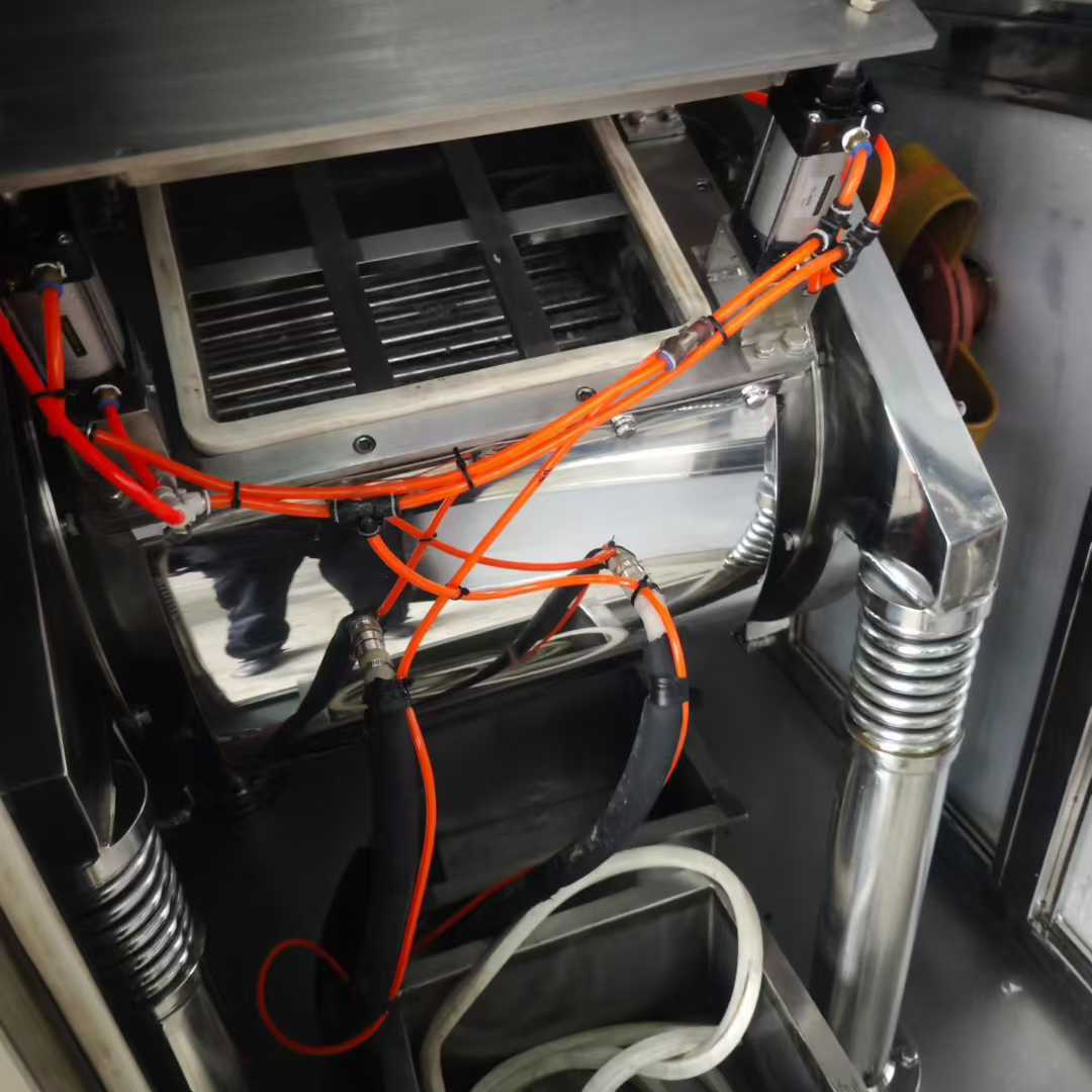 One 100-liter deep-freeze ultra-micro vibratory mill has arrived.