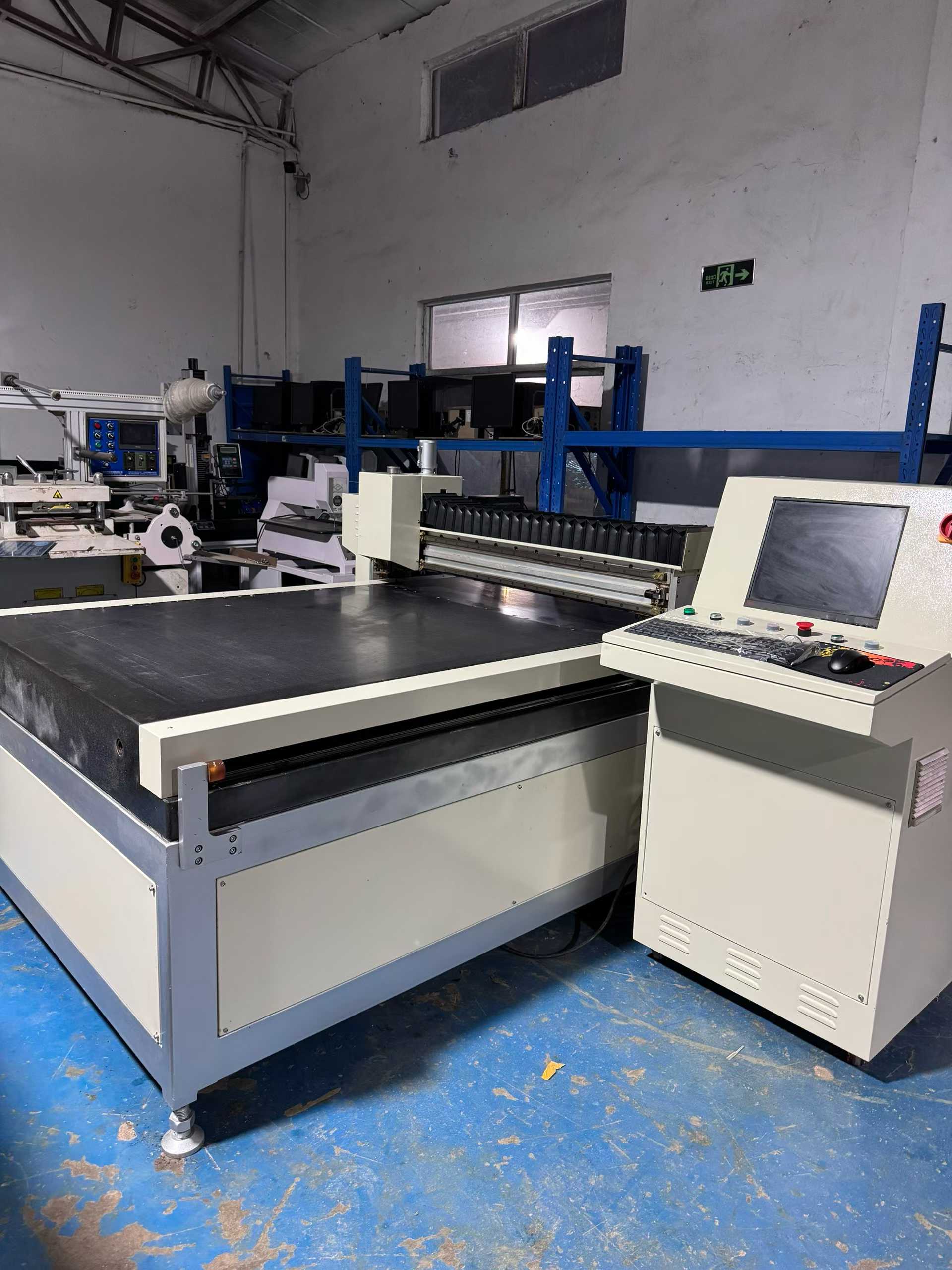 Open the Exotic Silver Sharp 1311, Open the Exotic Silver Sharp 2015, Open the Straight Edge Fine 1519, Open the Straight Edge Fine 2016.