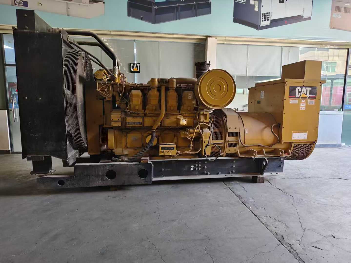 800kw second-hand imported diesel generator Caterpillar 3508.