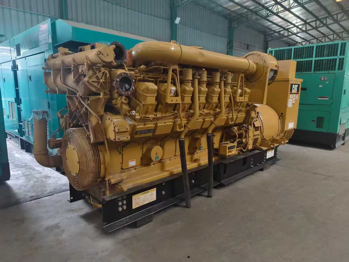 1600kw second-hand imported diesel generator set, Caterpillar 3516.