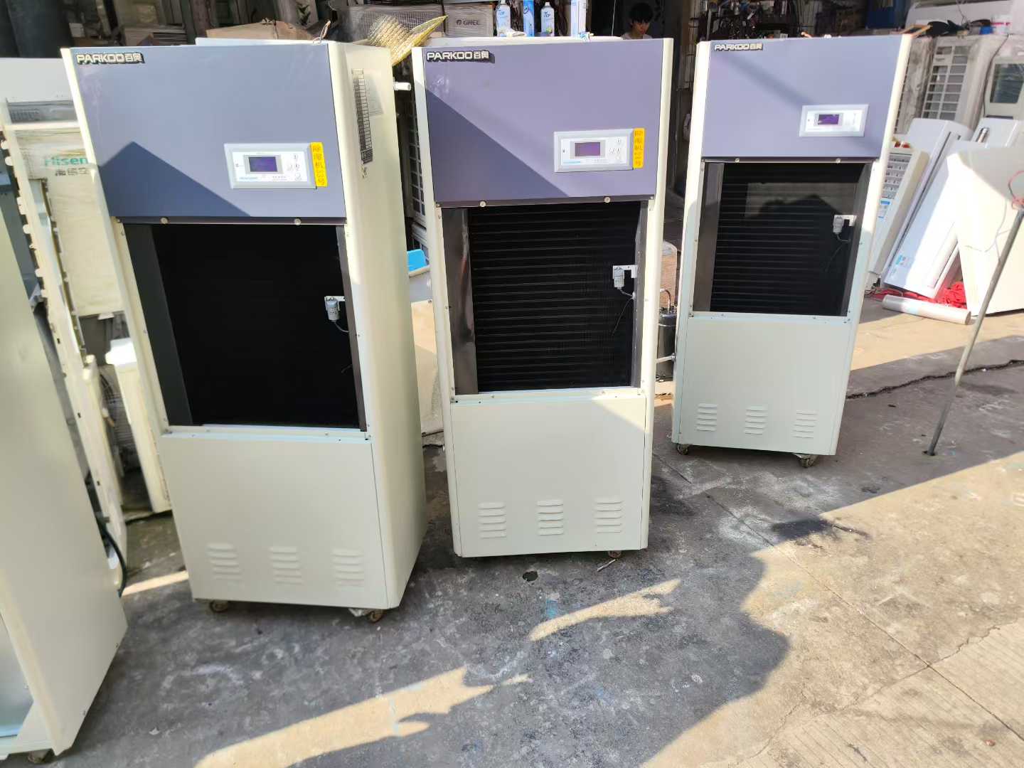 12 kg dehumidifiers have arrived in 7 units, 280 liters with corrosion protection, 7.5 kg in 80 units.