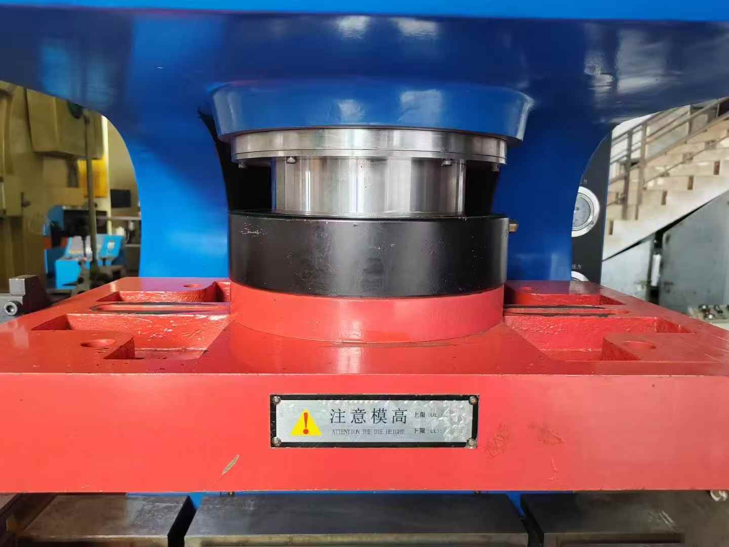 Haowei 60 tons, travel range of 40mm.