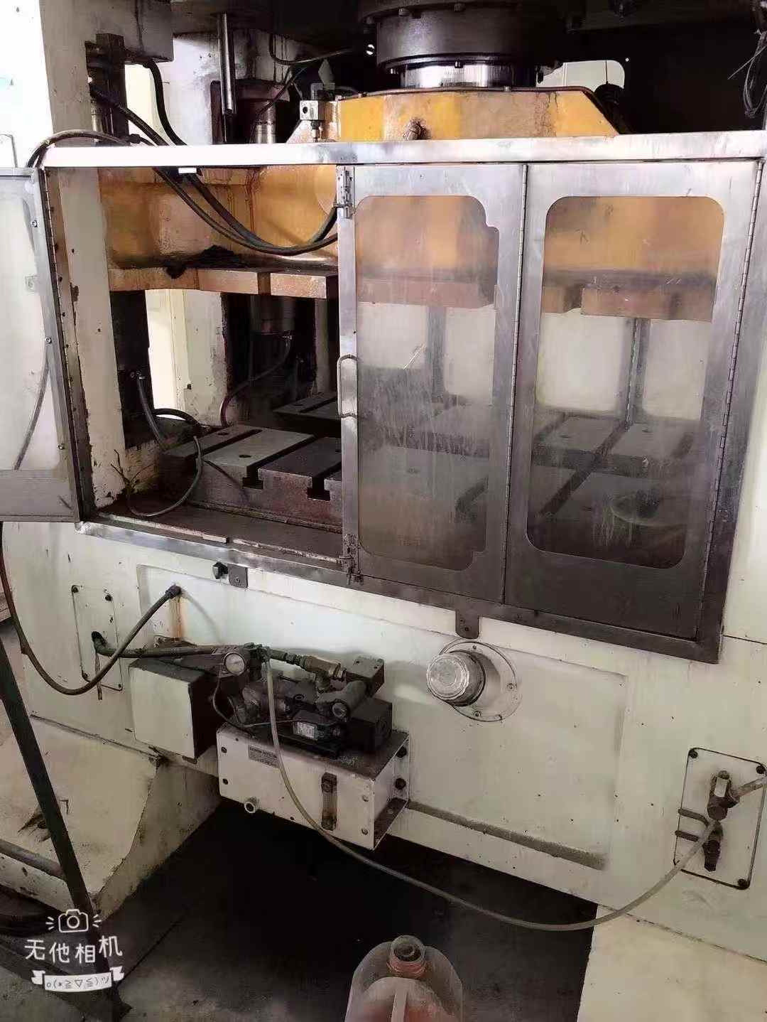 Taiwan Dongtai 110-ton, Dragon Gate high-speed press brake, stroke 60.