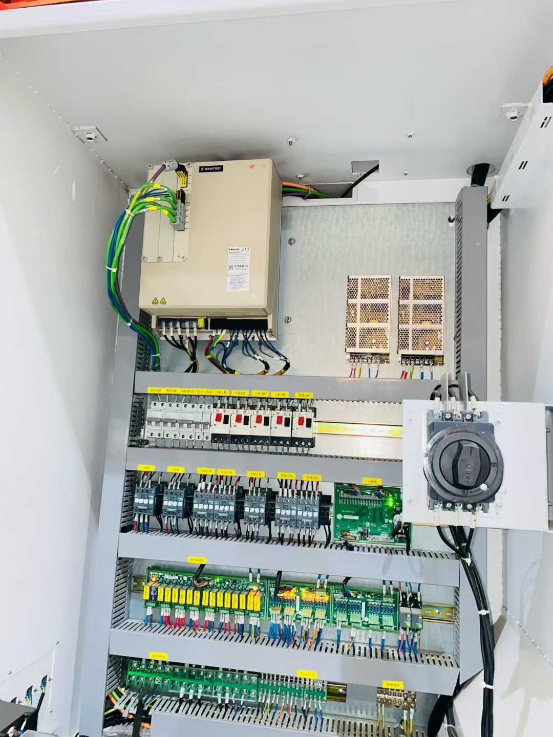 855 machining center.