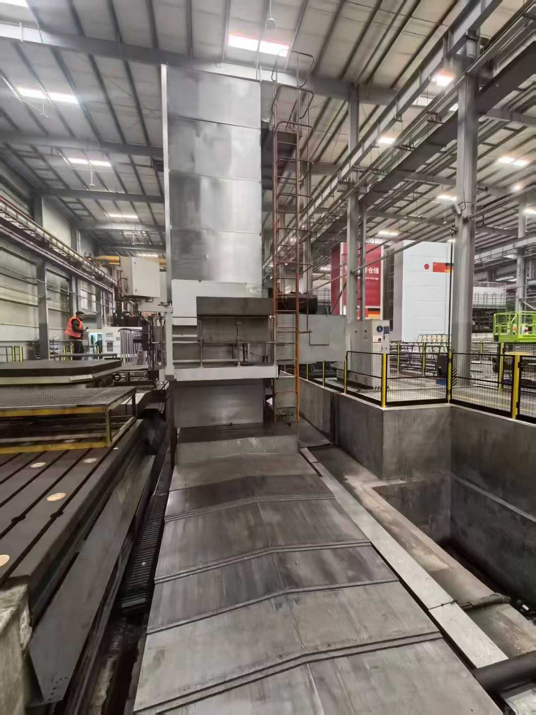 Qi-2 6916 CNC boring machine.