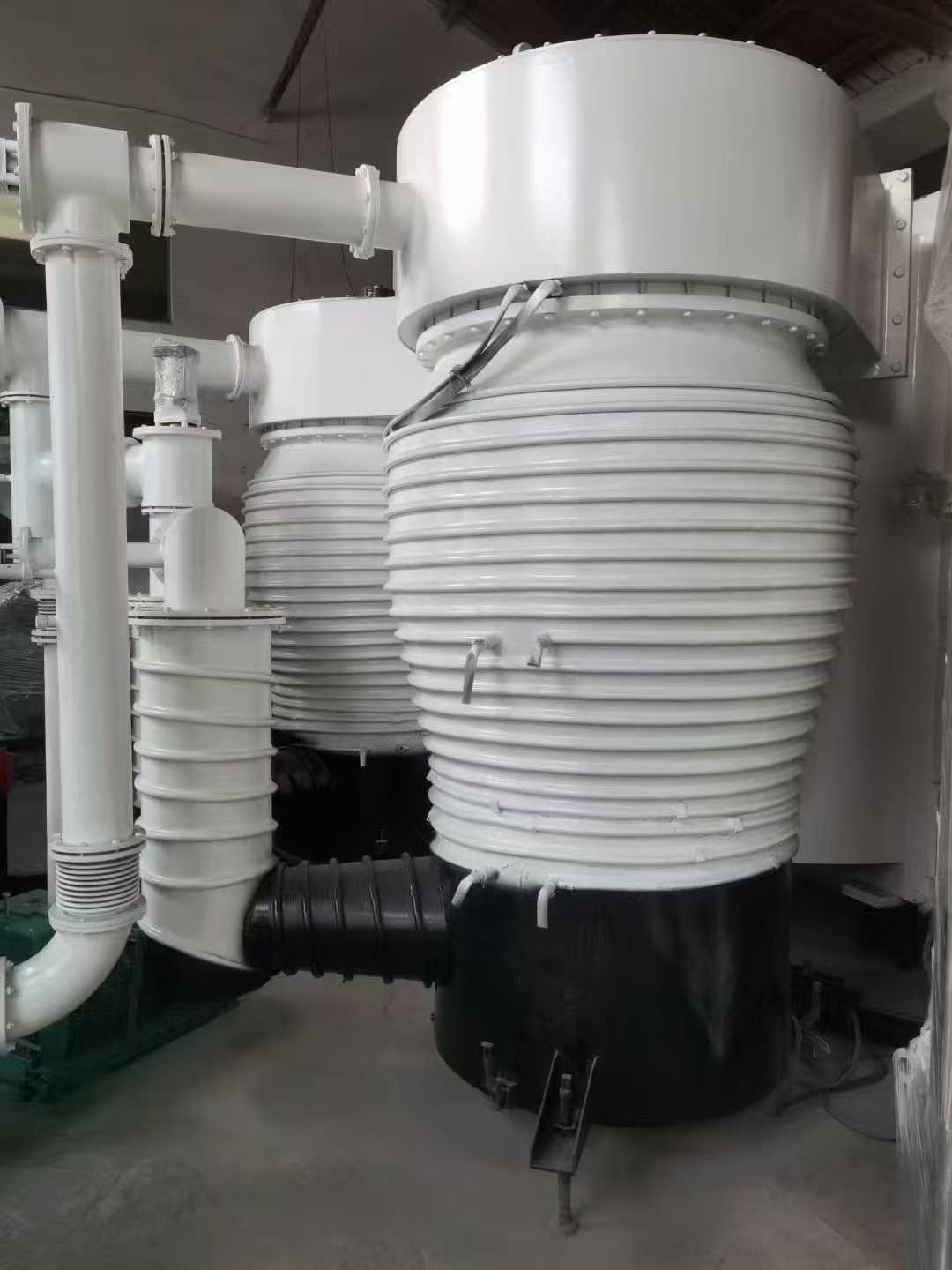 2.2 m high, 2 m wide coating machine, dual 1000 diffusion pumps, 1200 rotor-compound pumps, 2 Zhezhen 2H150 vibration-free pumps, 30-liter maintenance pumps.