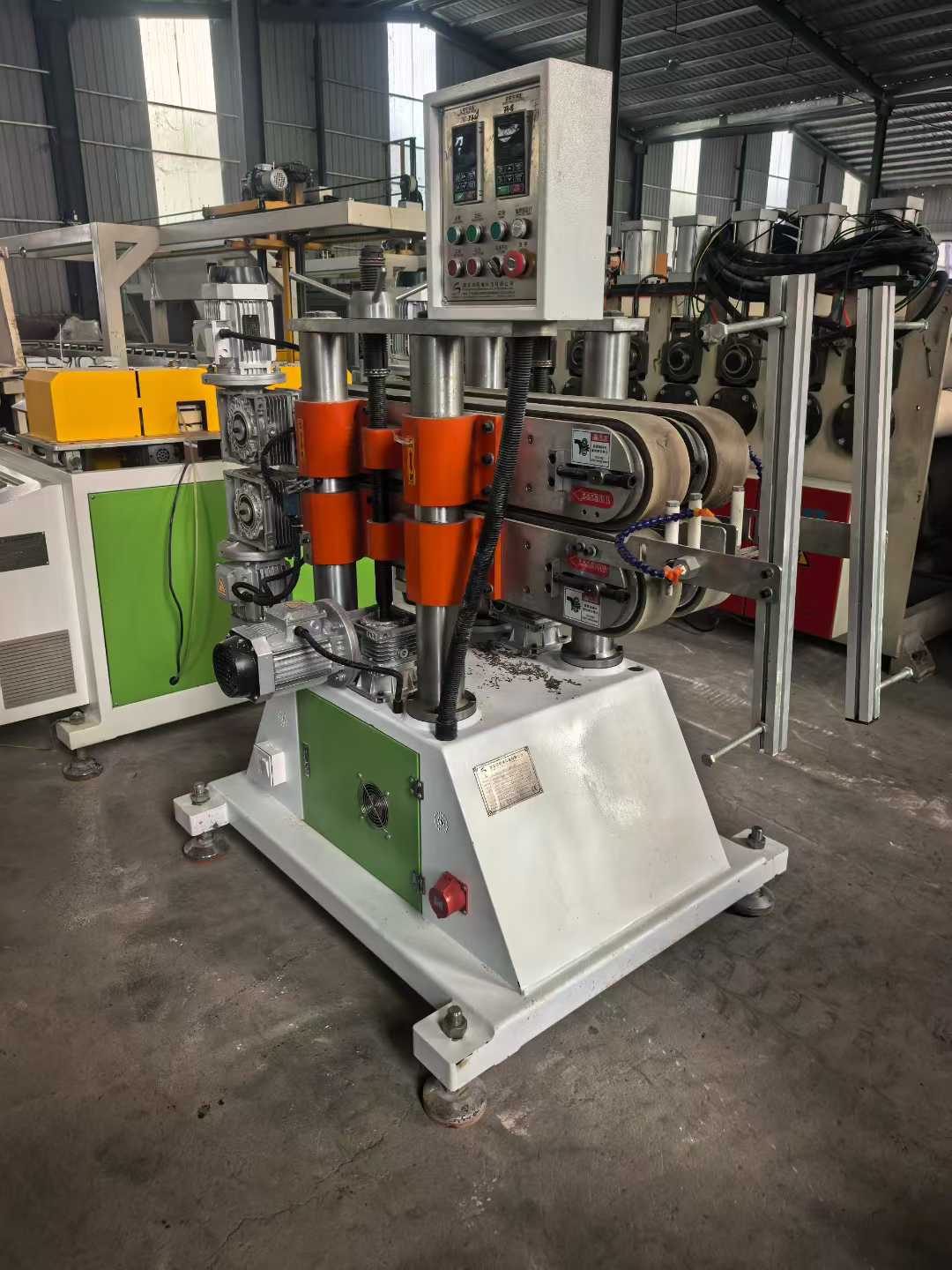 55-spindle dual-outlet profile production line.