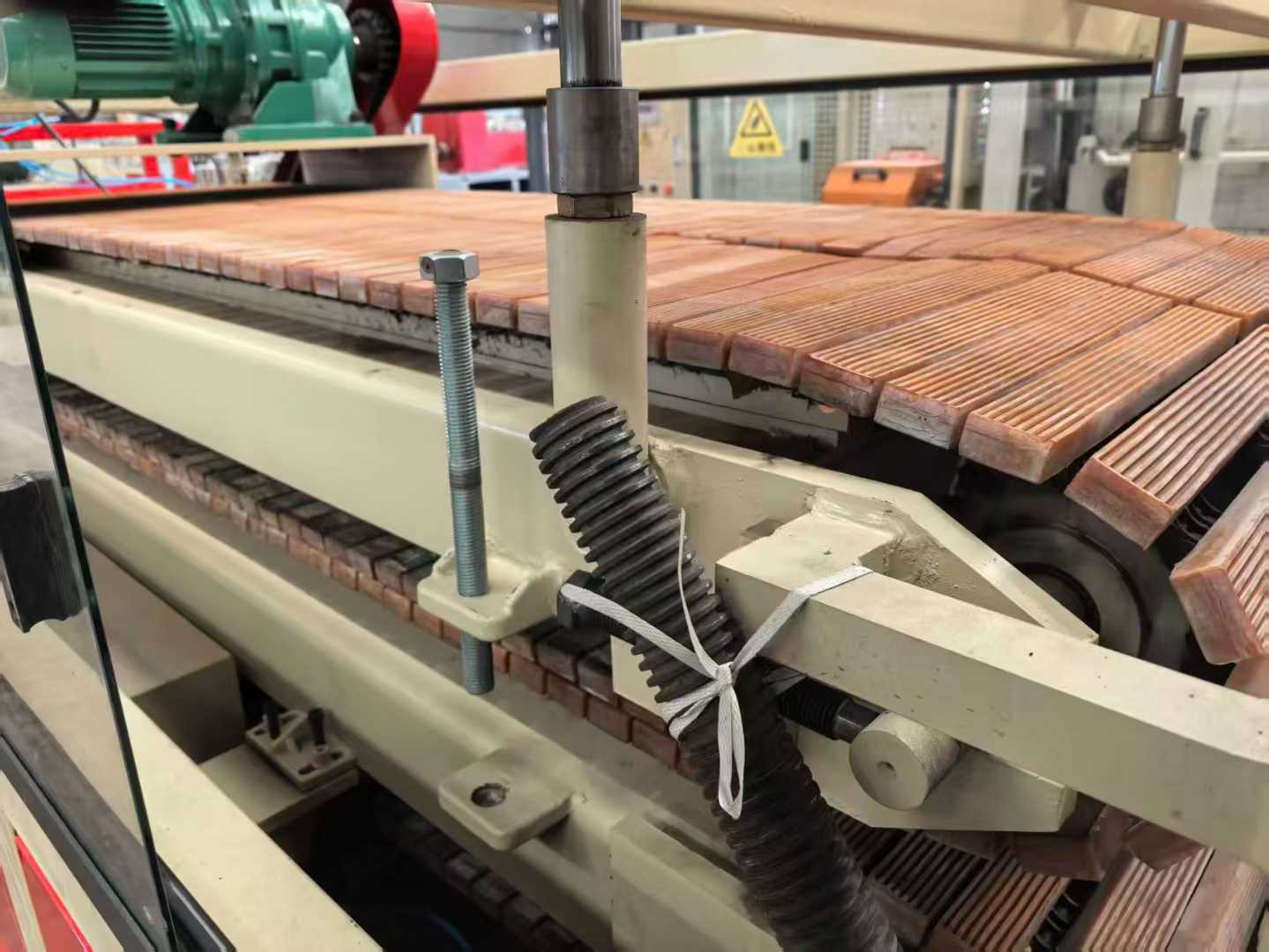 80 machine 800 wide wall panel production line.