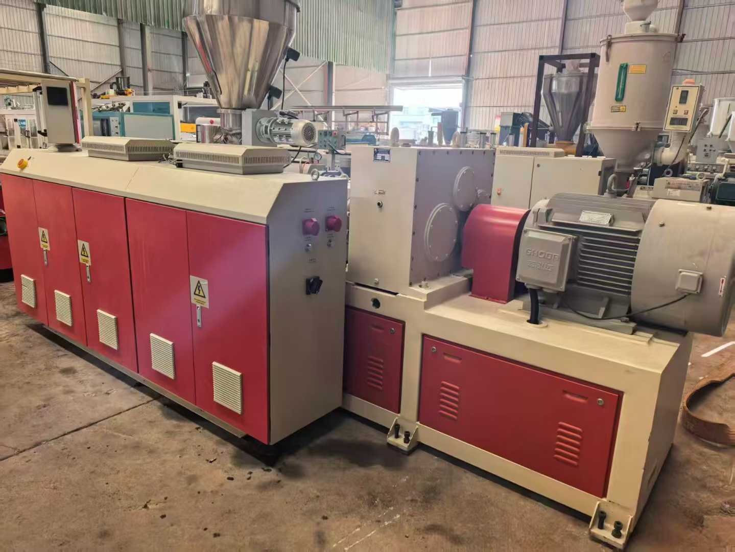 80 machine 800 wide wall panel production line.