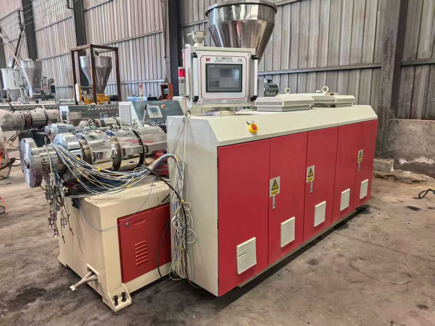 80 machine 800 wide wall panel production line.