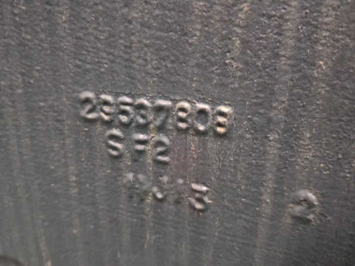 Four American Allison 9820 transmission units, all thoroughly inspected and found to be in good working condition. There are only four units: 9823.