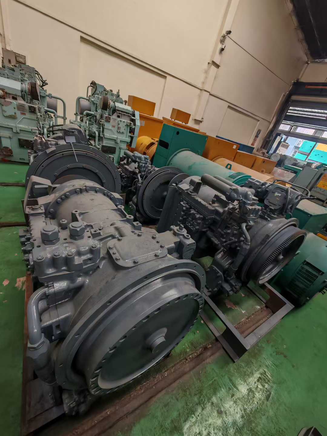 Four American Allison 9820 transmission units, all thoroughly inspected and found to be in good working condition. There are only four units: 9823.