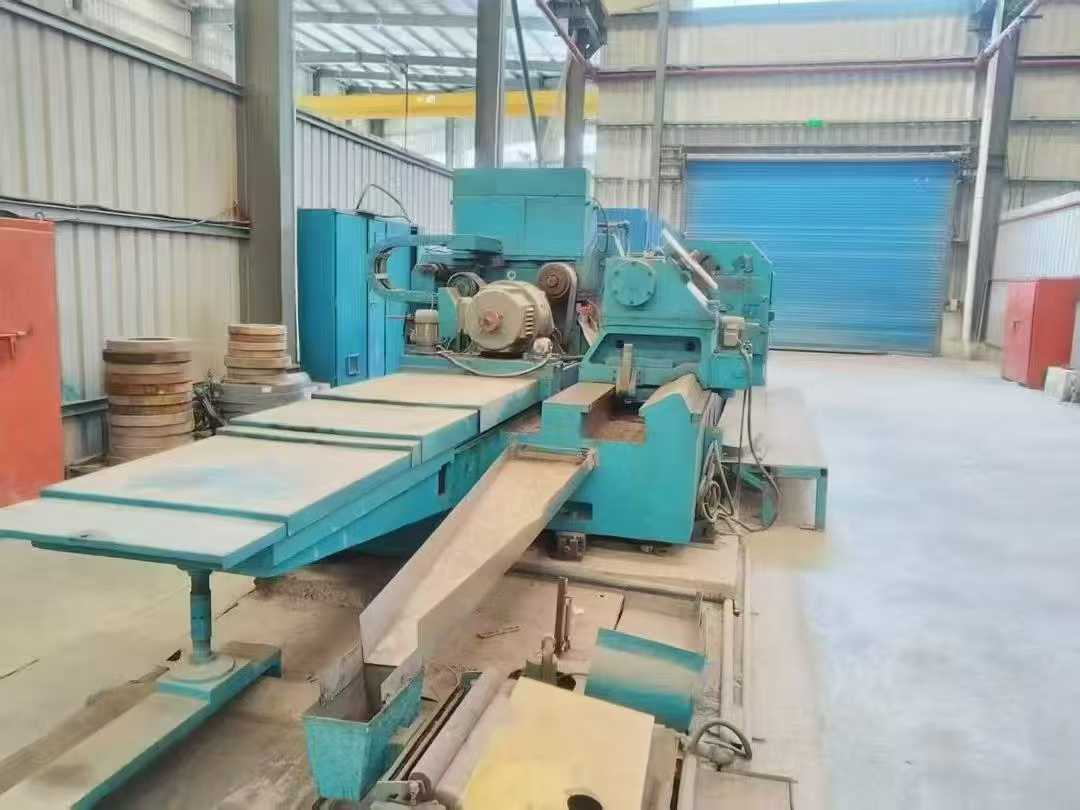Xianfeng 84100X5 mill roll grinder.