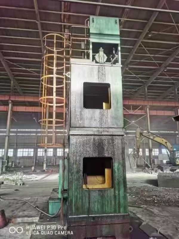 Huzhou 500-unit single-arm hydraulic press.