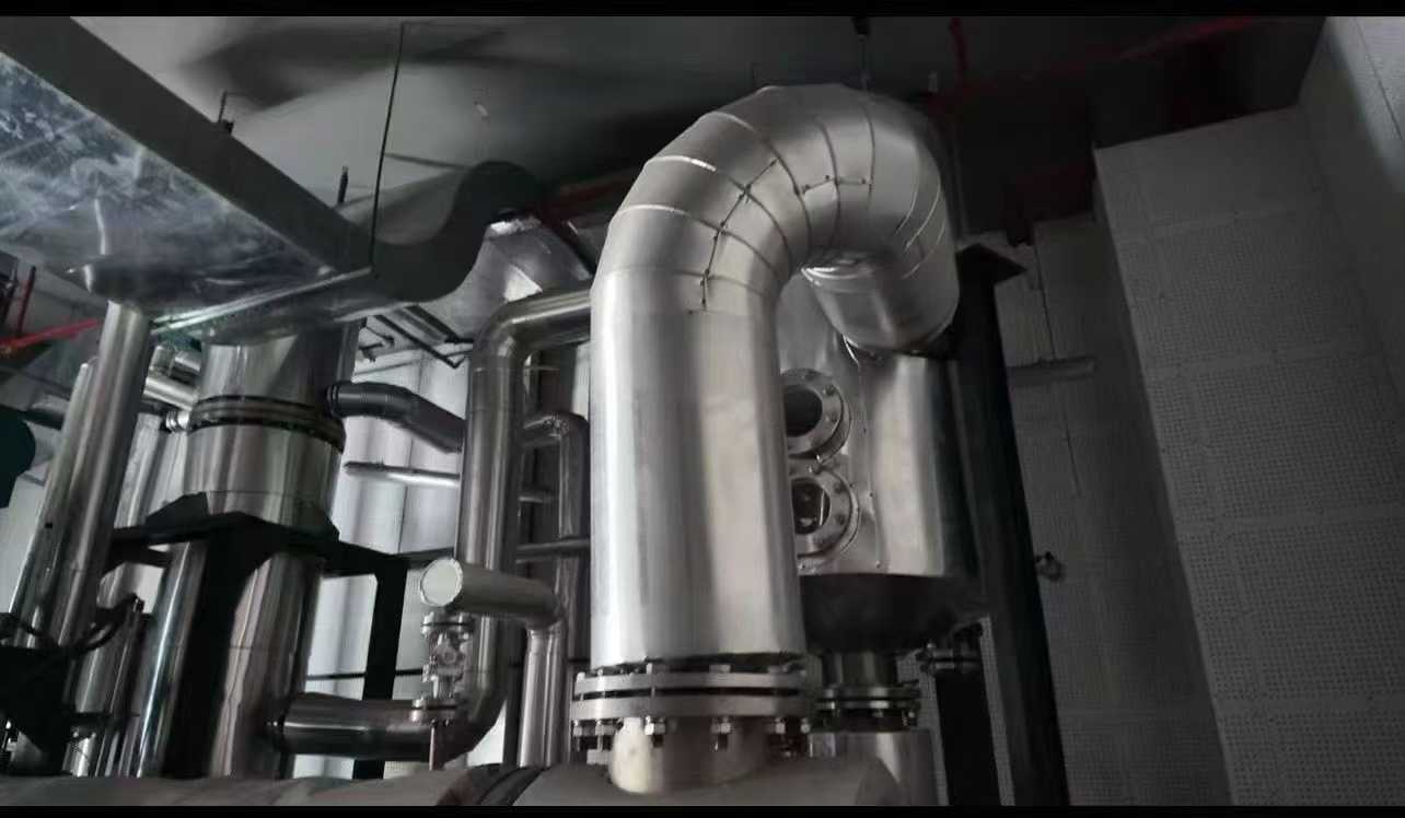 300 liters. Titanium material. MVR evaporator. 1 set, in excellent condition.