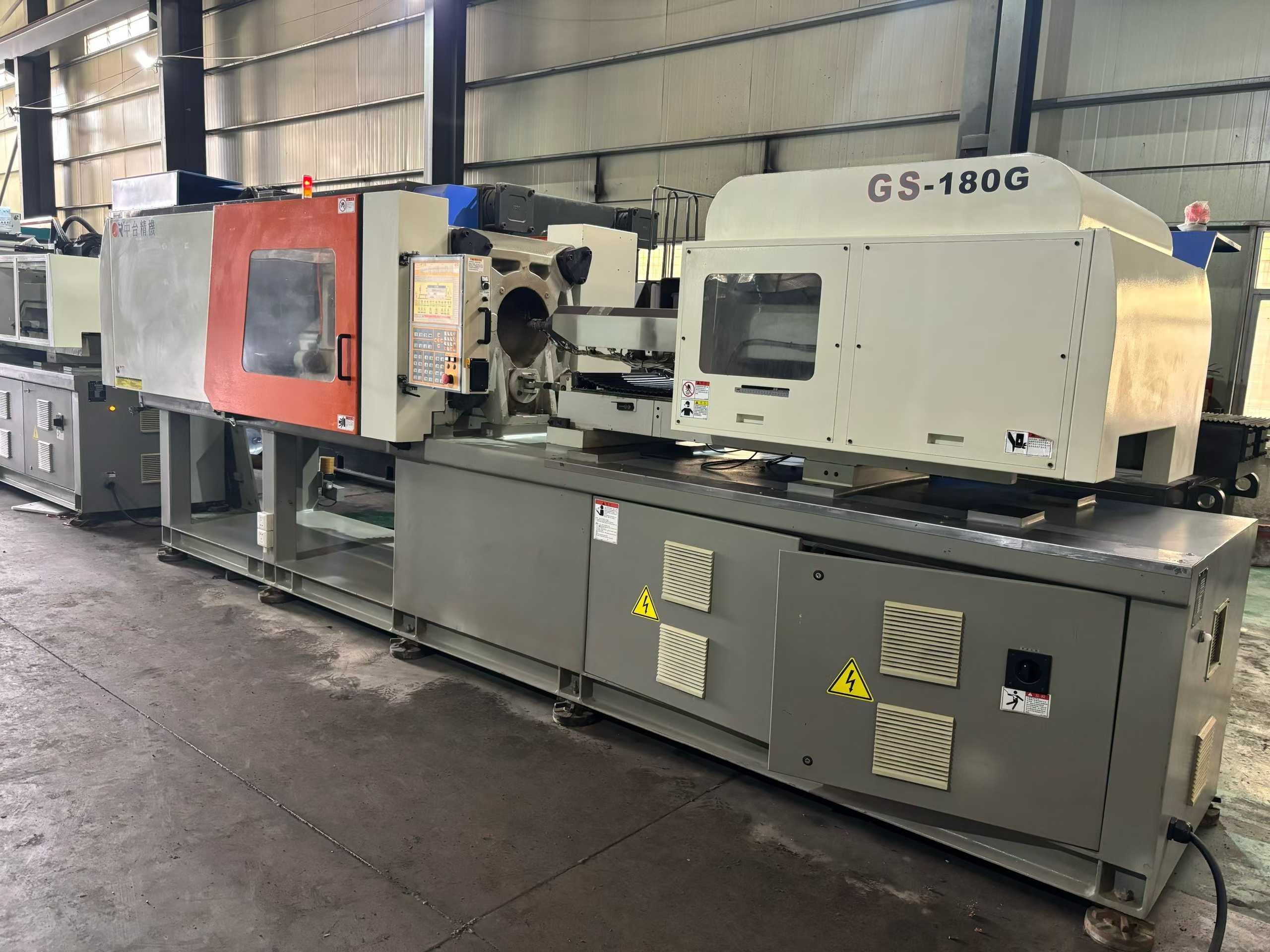 Taichung Electric Motor 180 T. 2 units. Screw shaft 32. 40