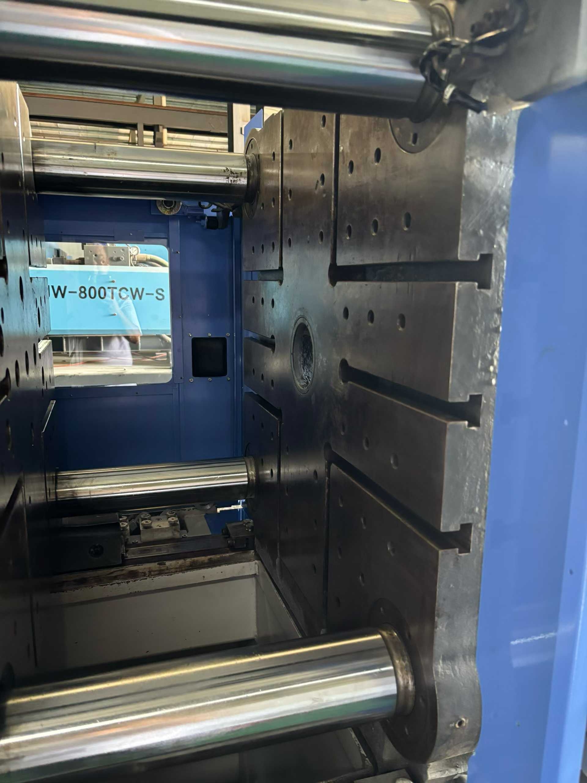 Nippon Steel 180 AD units. Screw diameter 30 to 32.