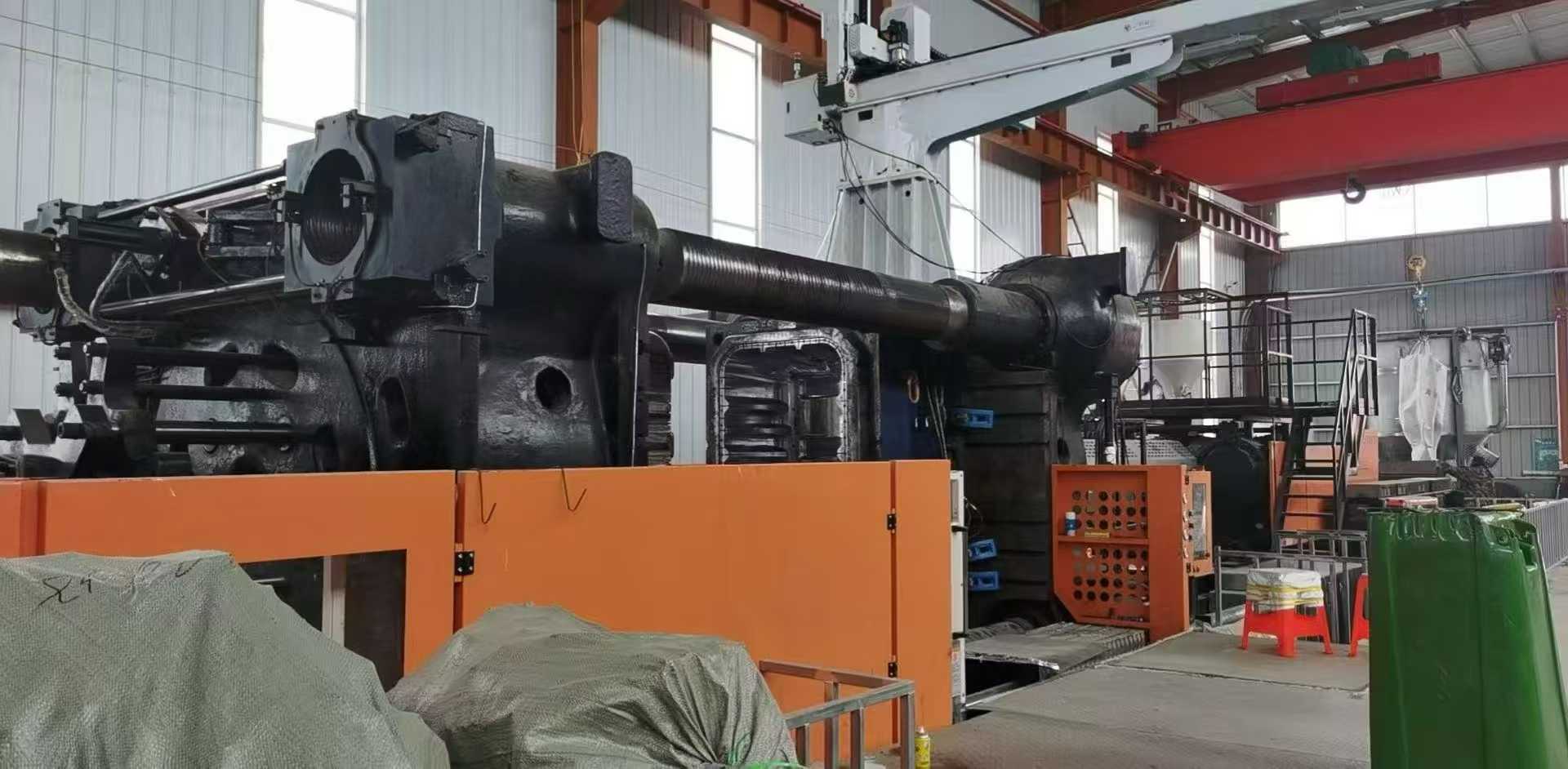 Zhenxiong 3600-ton machine, very little usage, 80 kg of adhesive quantity.