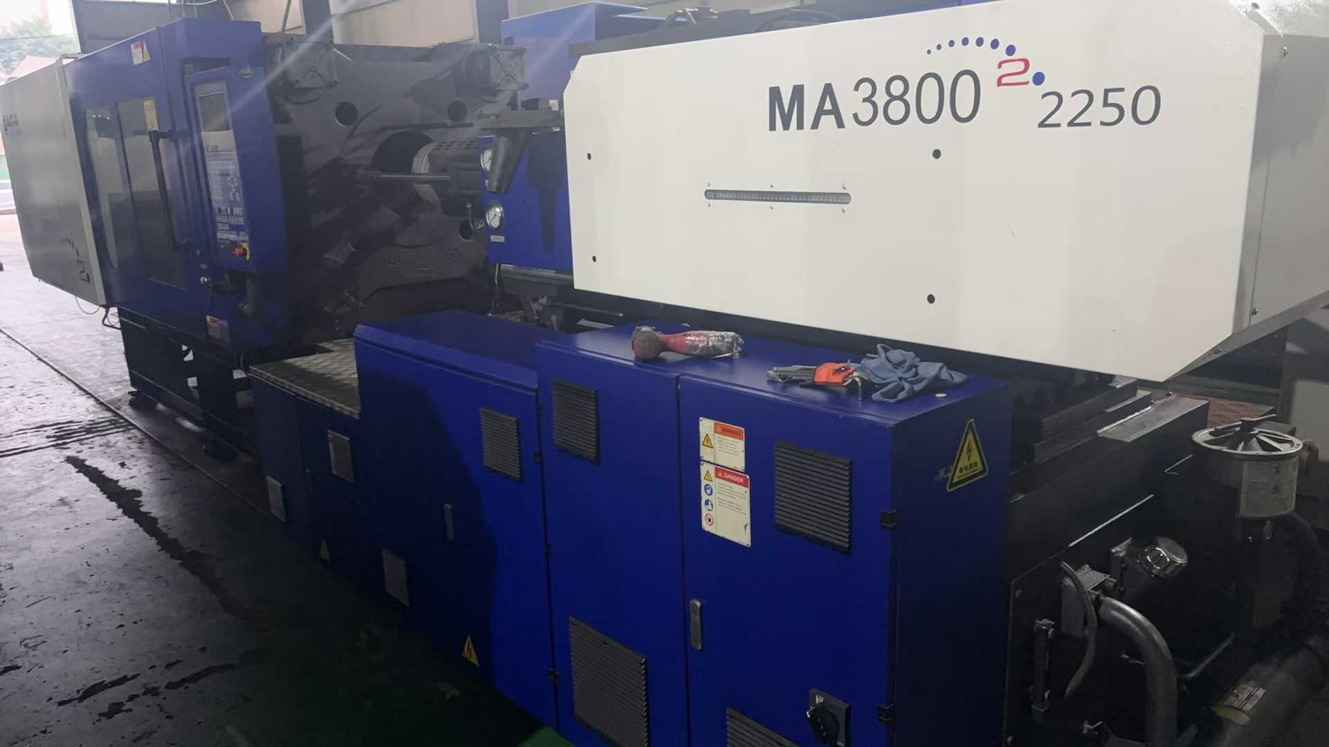 Haitian 380 T. 8 units.