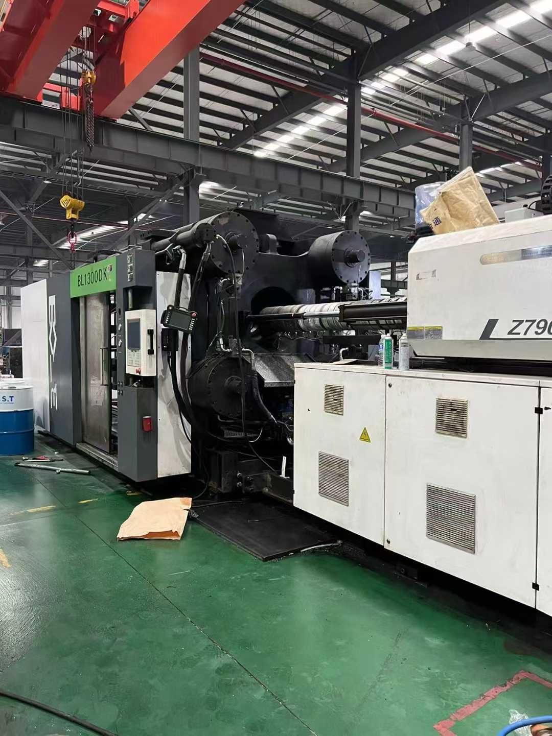 Berloc 1100T, 2023 servo model, lower mold 1.26 meters.