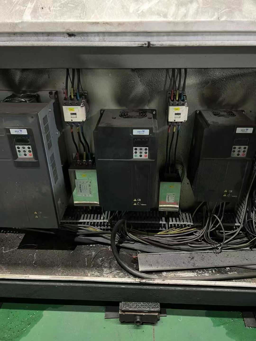 Berloc 1100T, 2023 servo model, lower mold 1.26 meters.